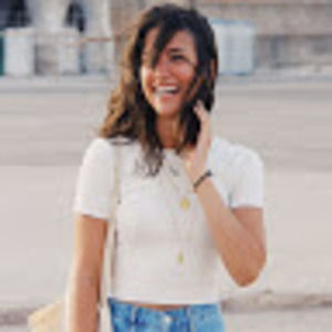 Meet your Posher, Laura